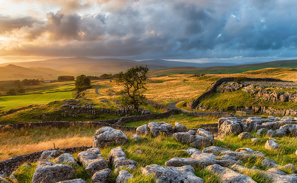 Hiking Around the UK Desk Calendar